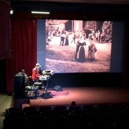 Жители Южно-Сахалинска в пятый раз насладились «живой музыкой» немого кино