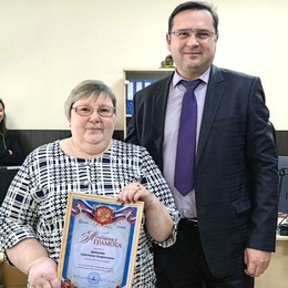 Проводили на пенсию билетного кассира Светлану Борисовну Винник